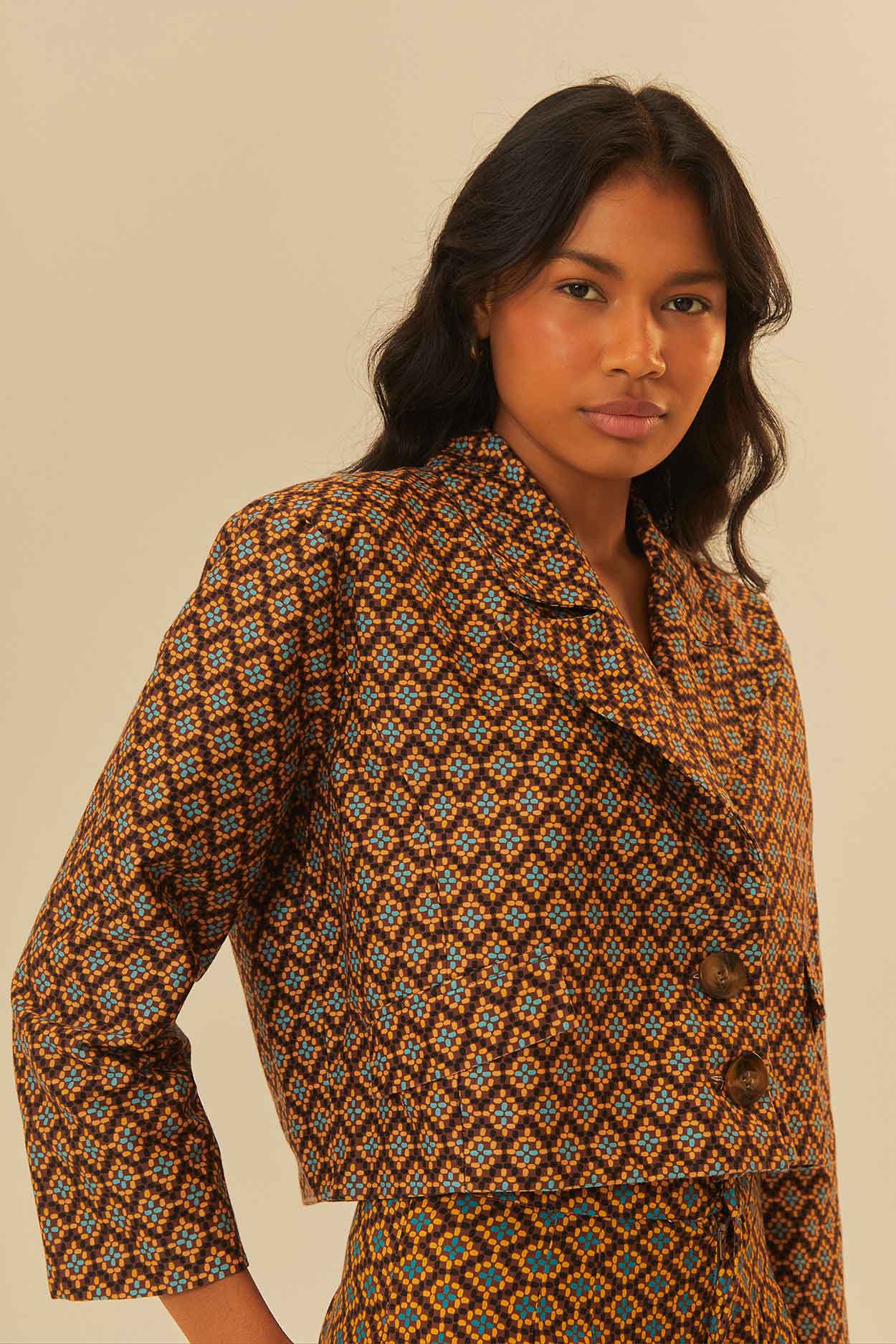 Blazer Estampado Yuinahu Corrido