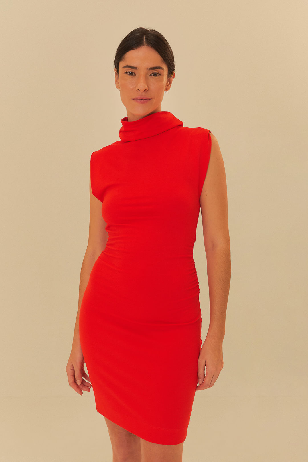 Vestido Curto Cintura Drapeada