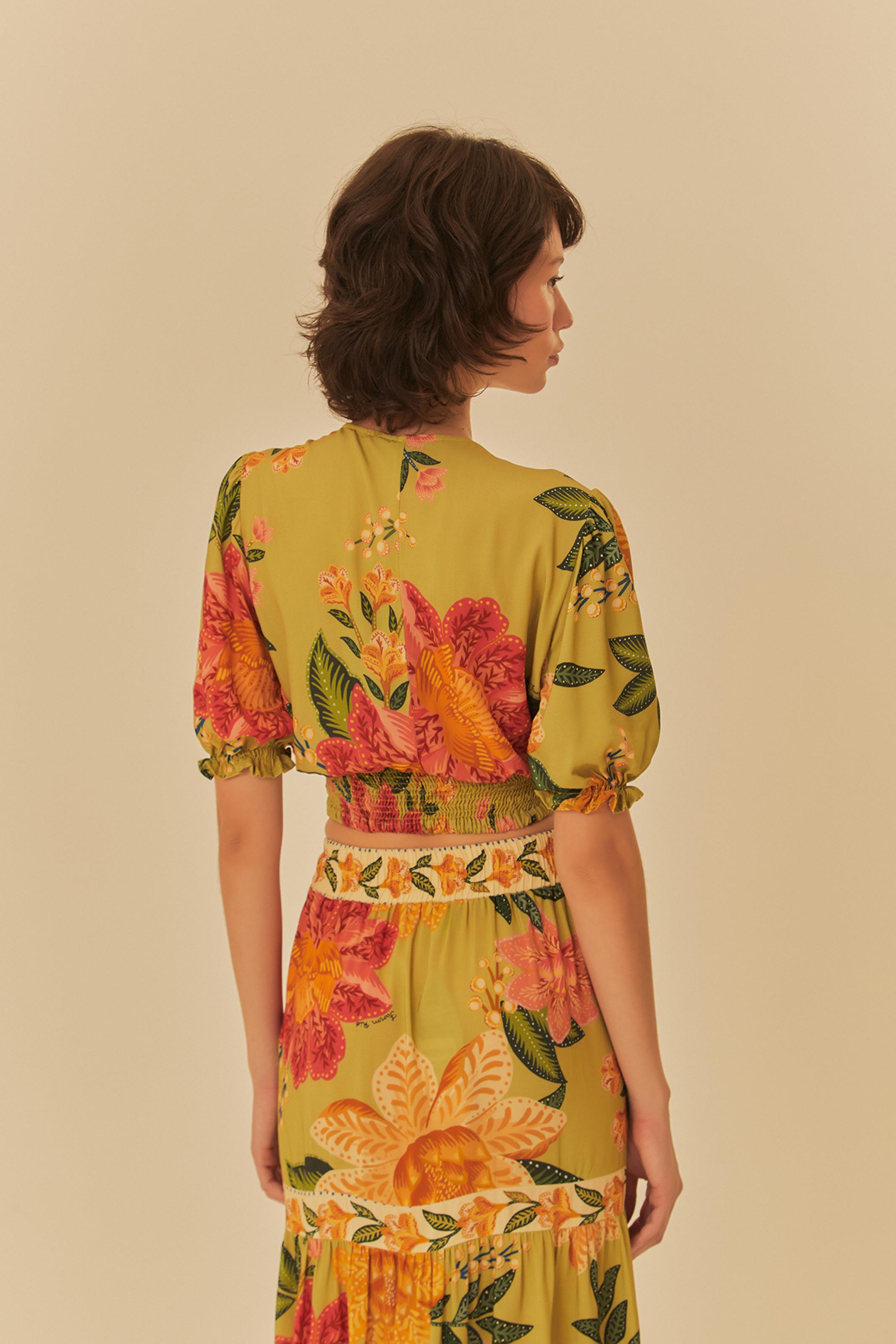 Blusa Cropped Estampada Arara Em Flor