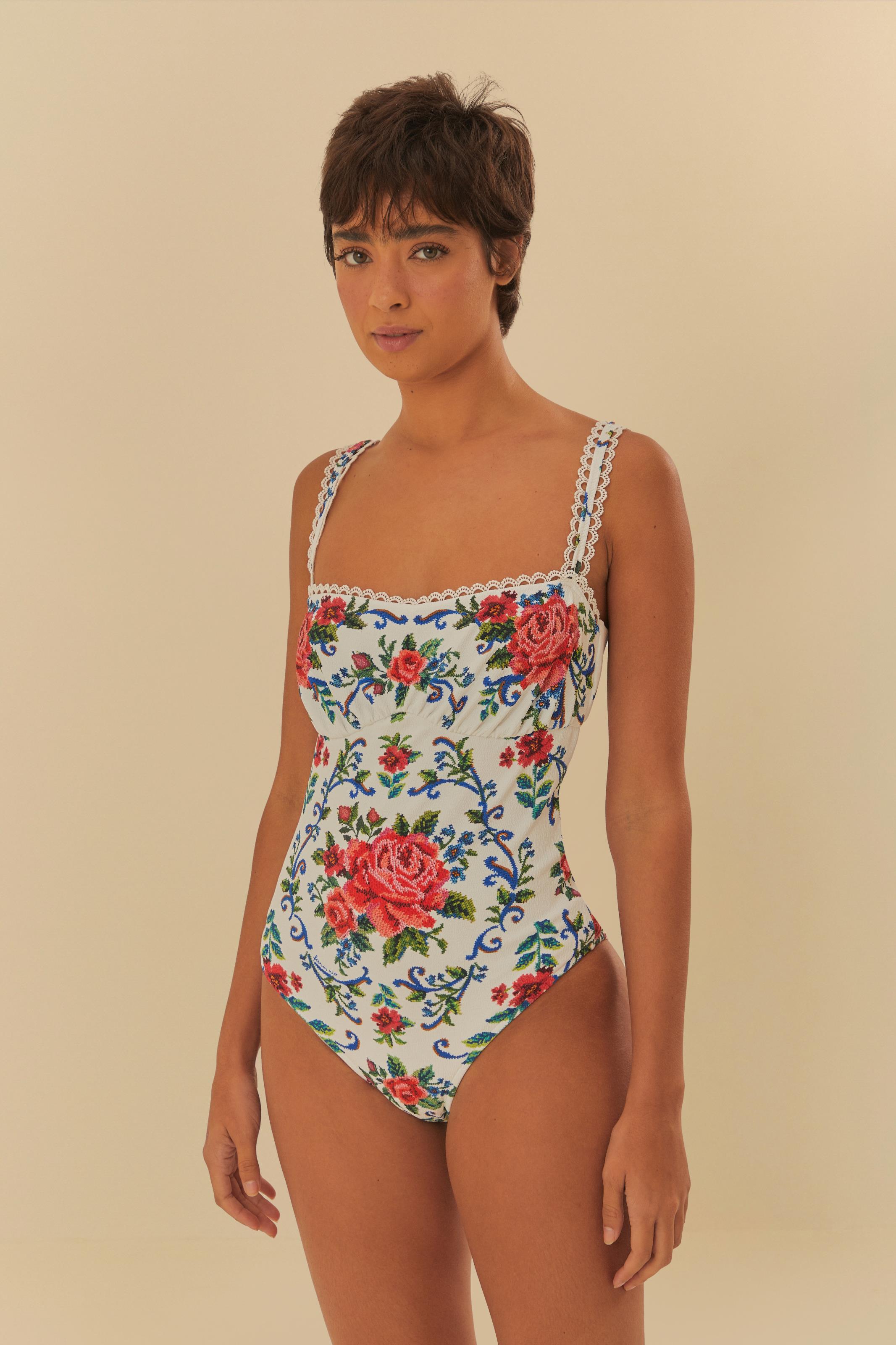 Maiô Localizado Estampado Flor Realeza