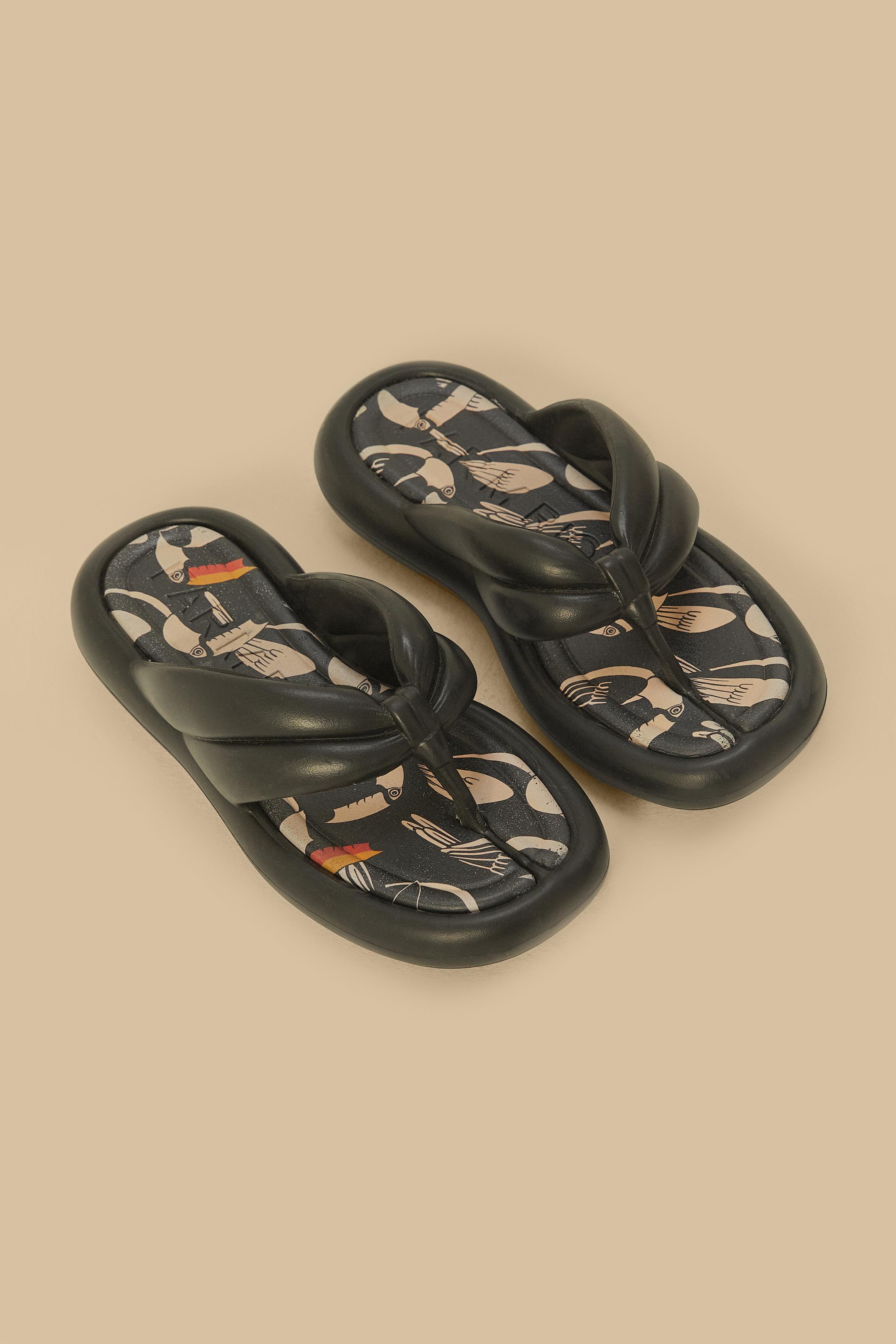 Chinelo Katita Print