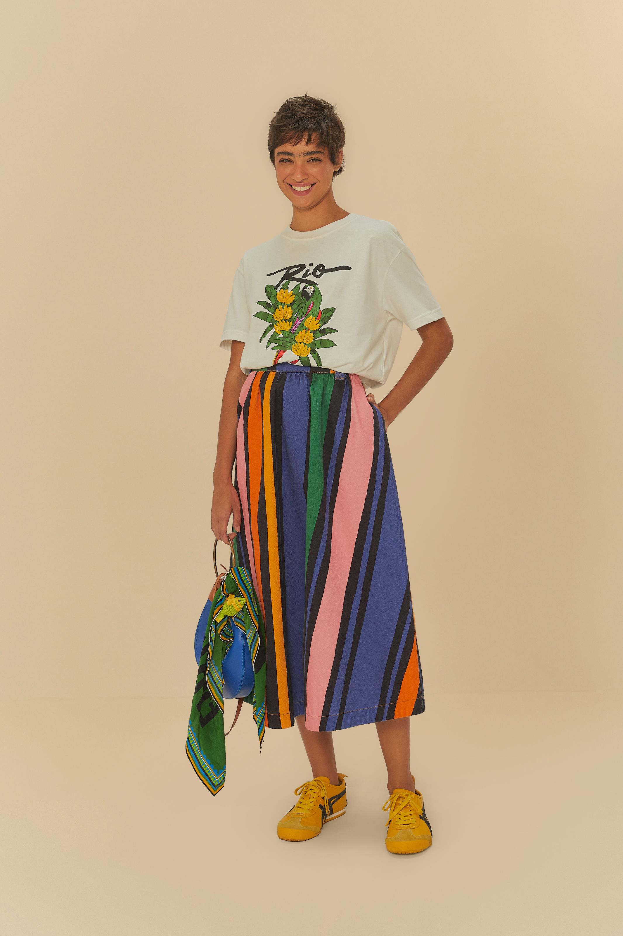 T-Shirt Média Estampada Rio Arara