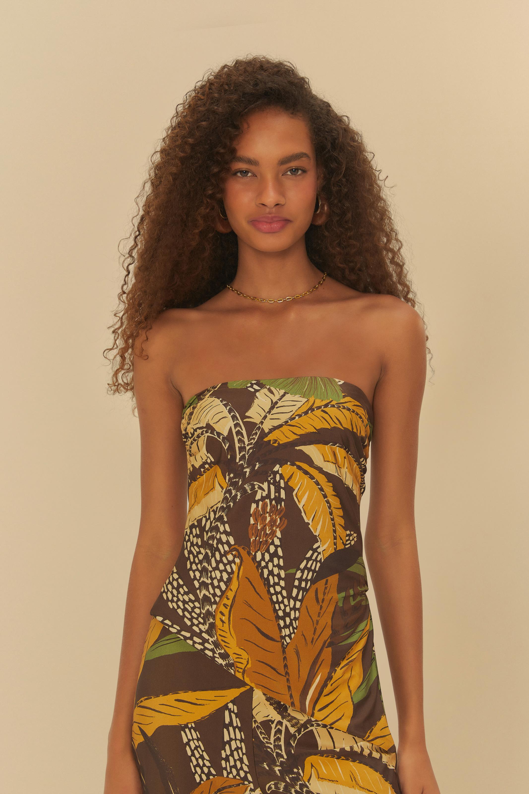 Blusa Fenda Estampada Floresta Sketch
