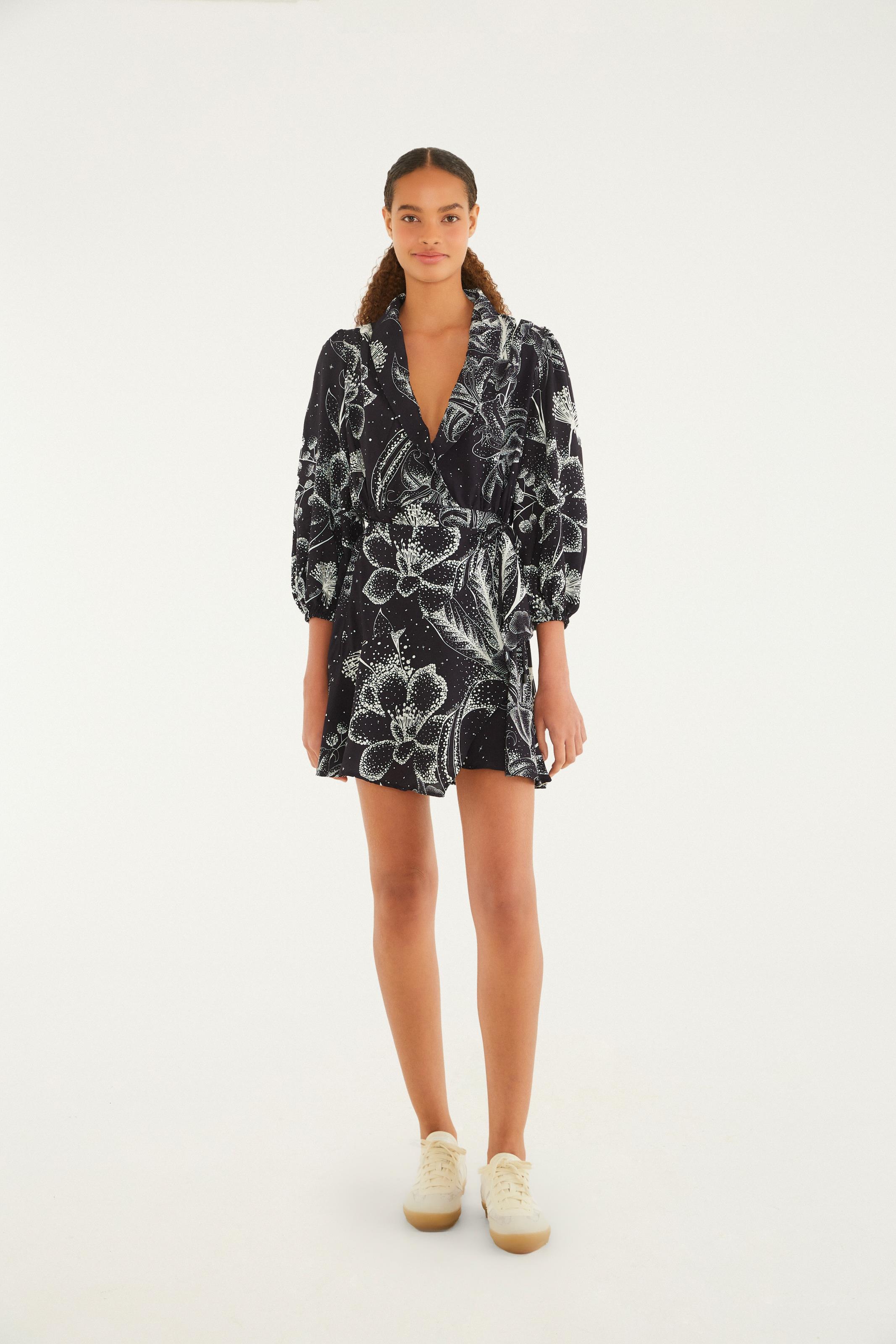 Vestido Curto Estampado Céu De Flor