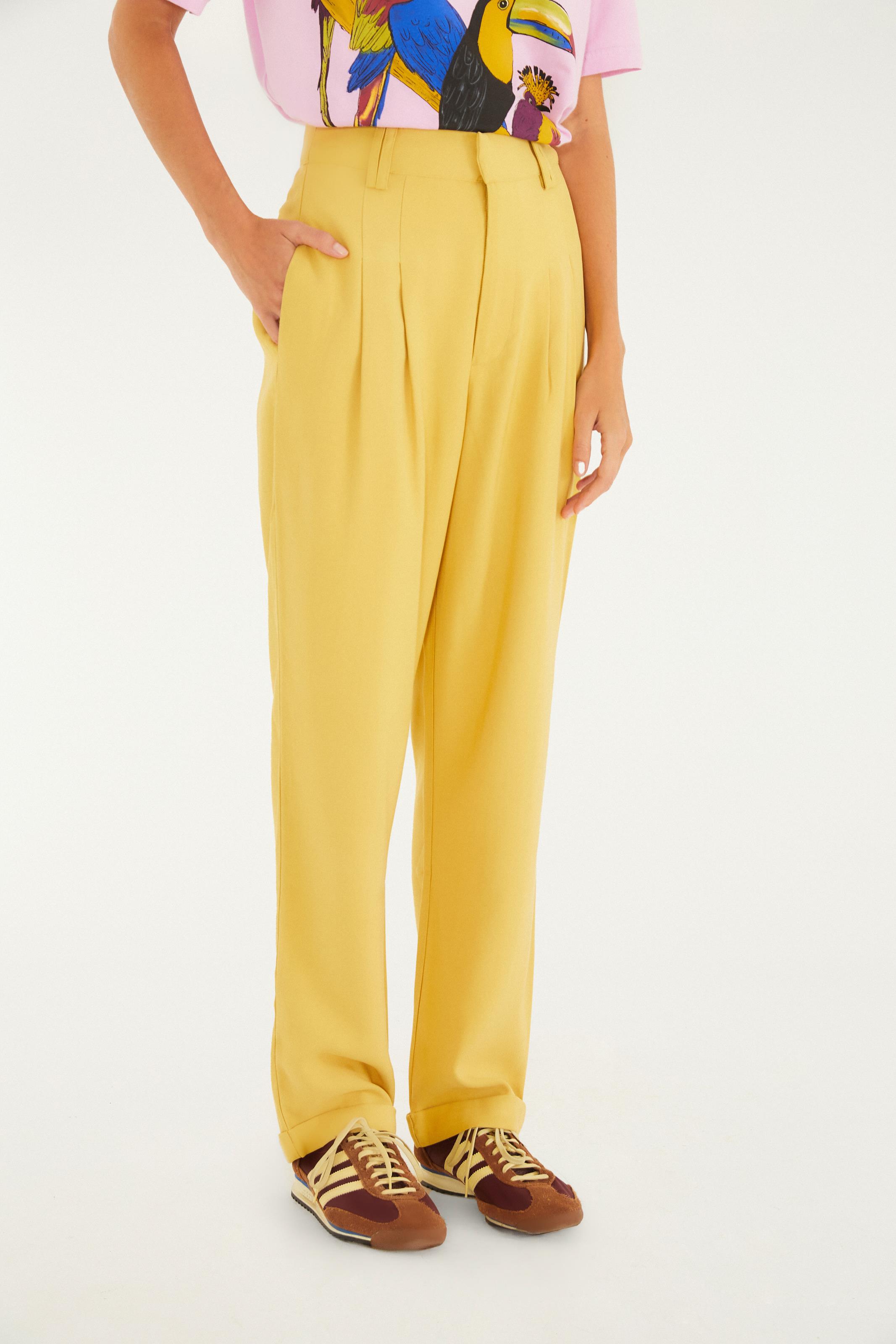Calça Cenoura Alfaiataria