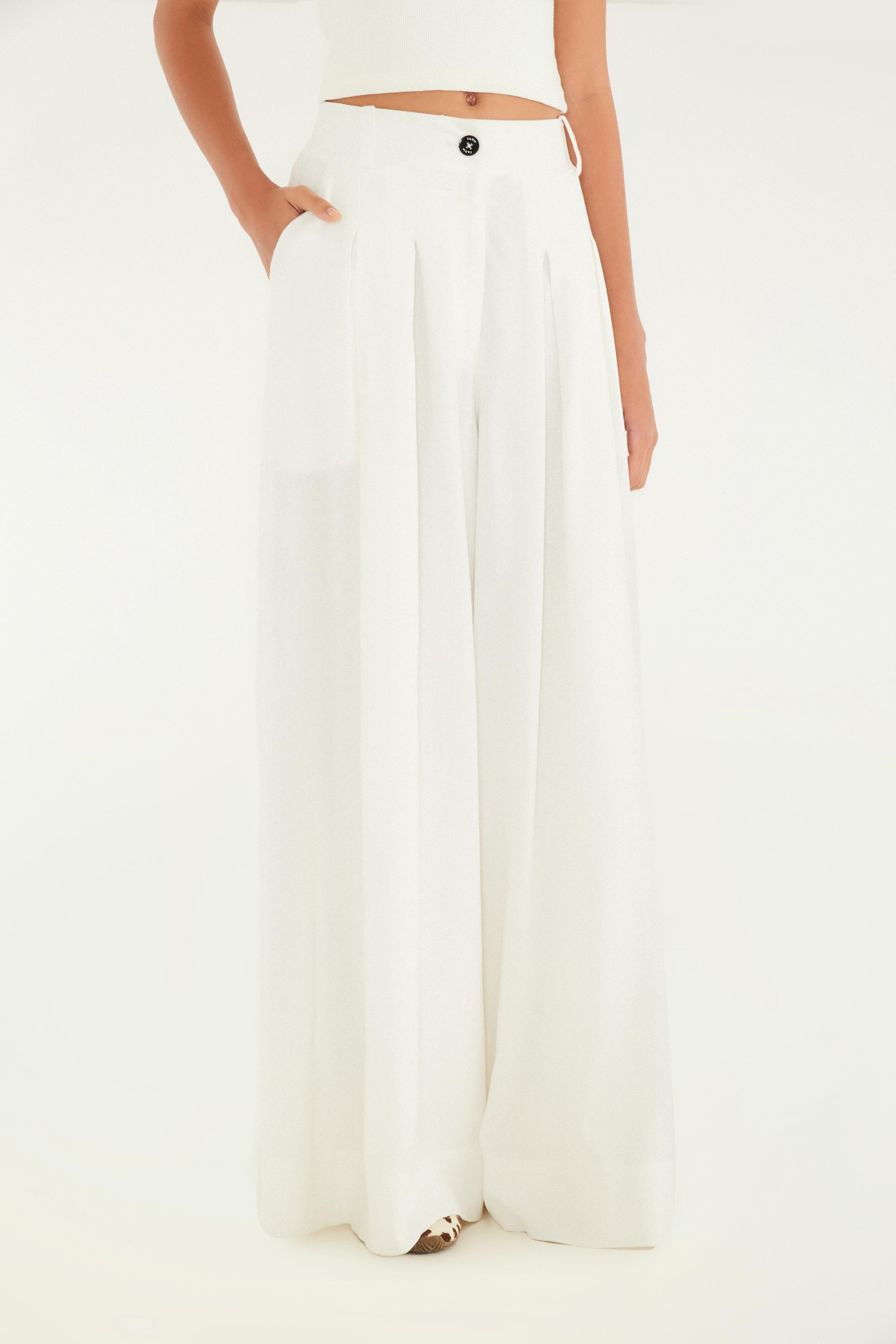 Calça Pantalona Pregas