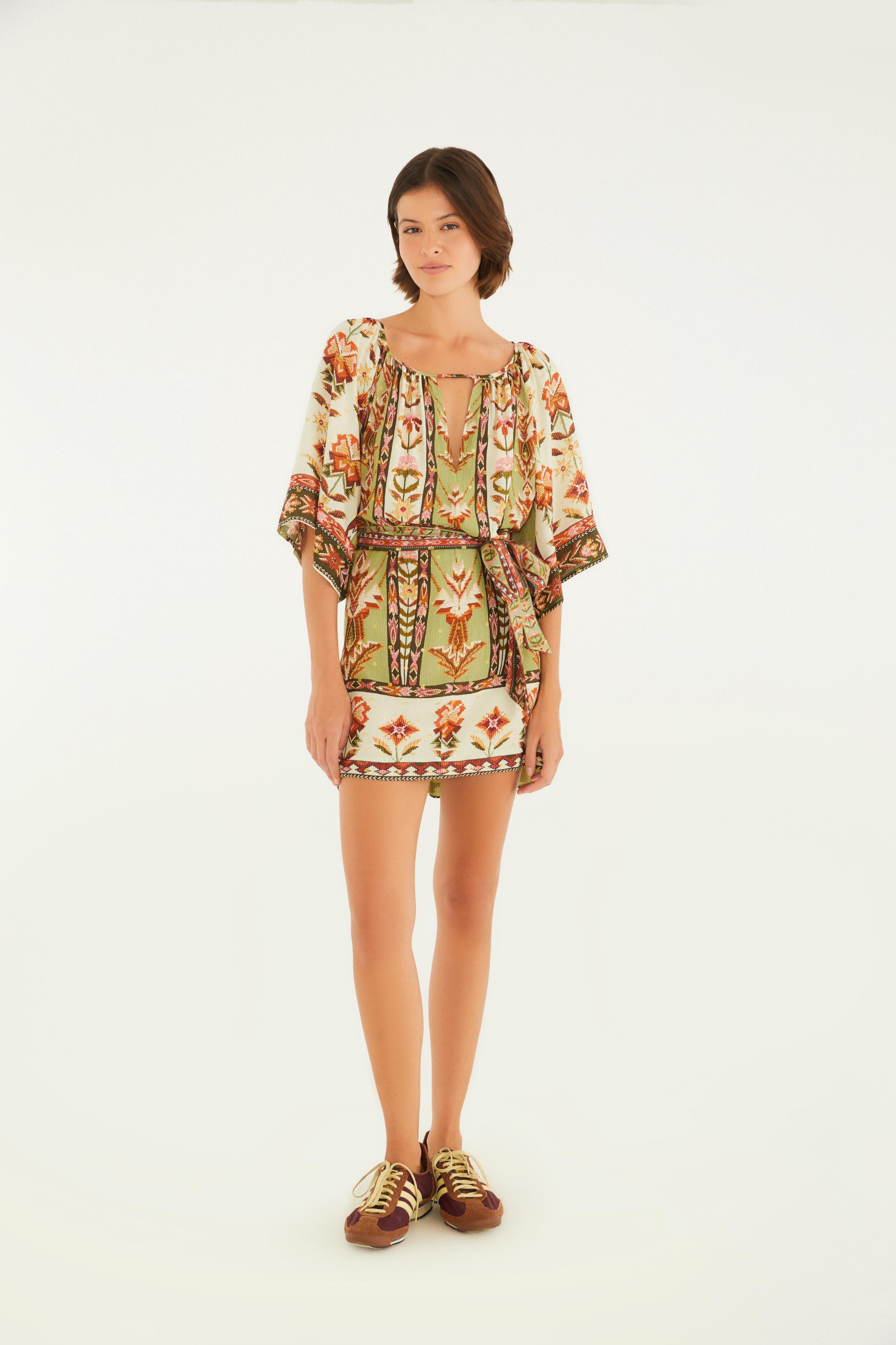 Vestido Curto Estampado Tapete De Cor