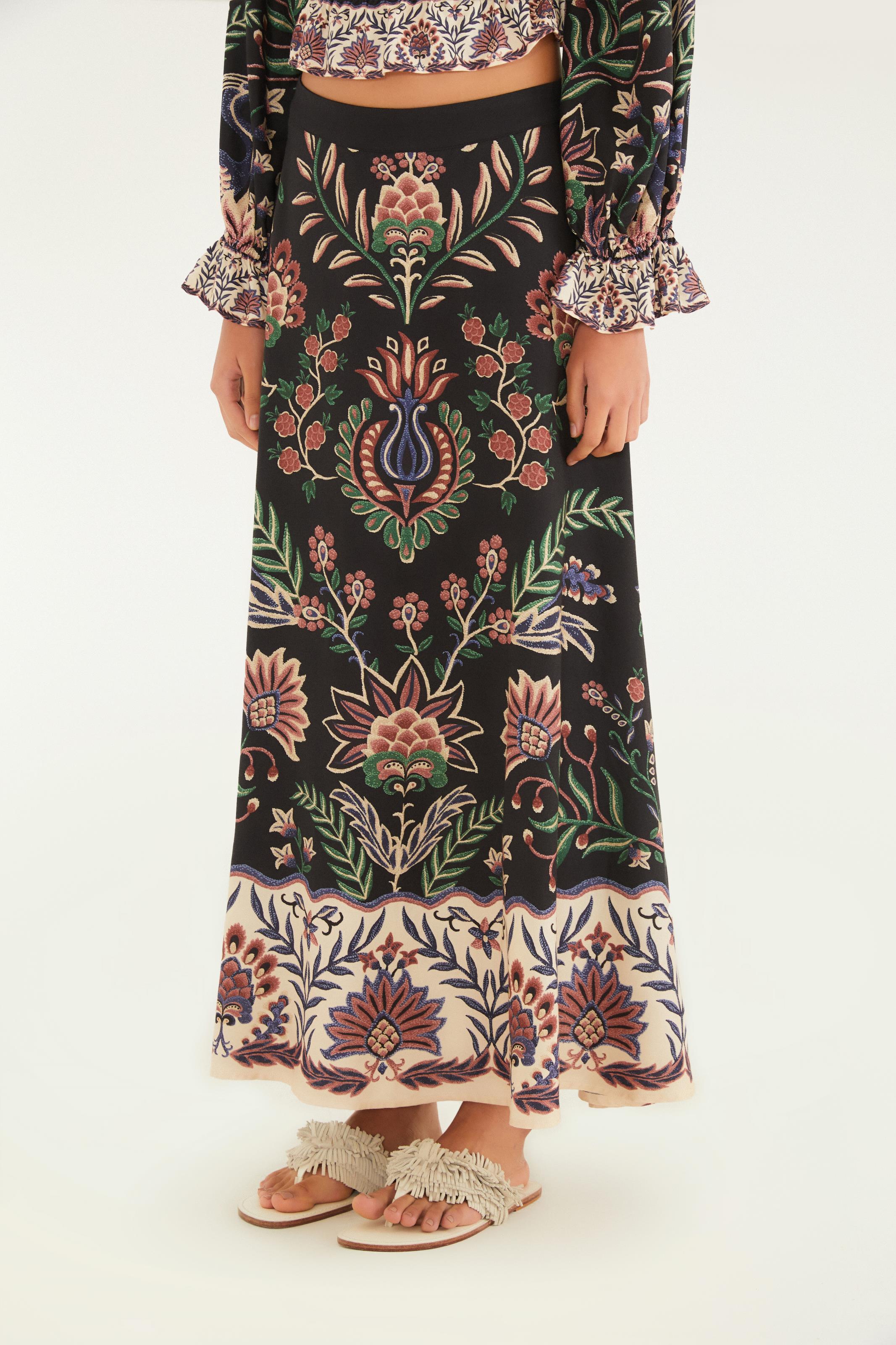 Saia Evasê Estampada Jardim Maravilhoso