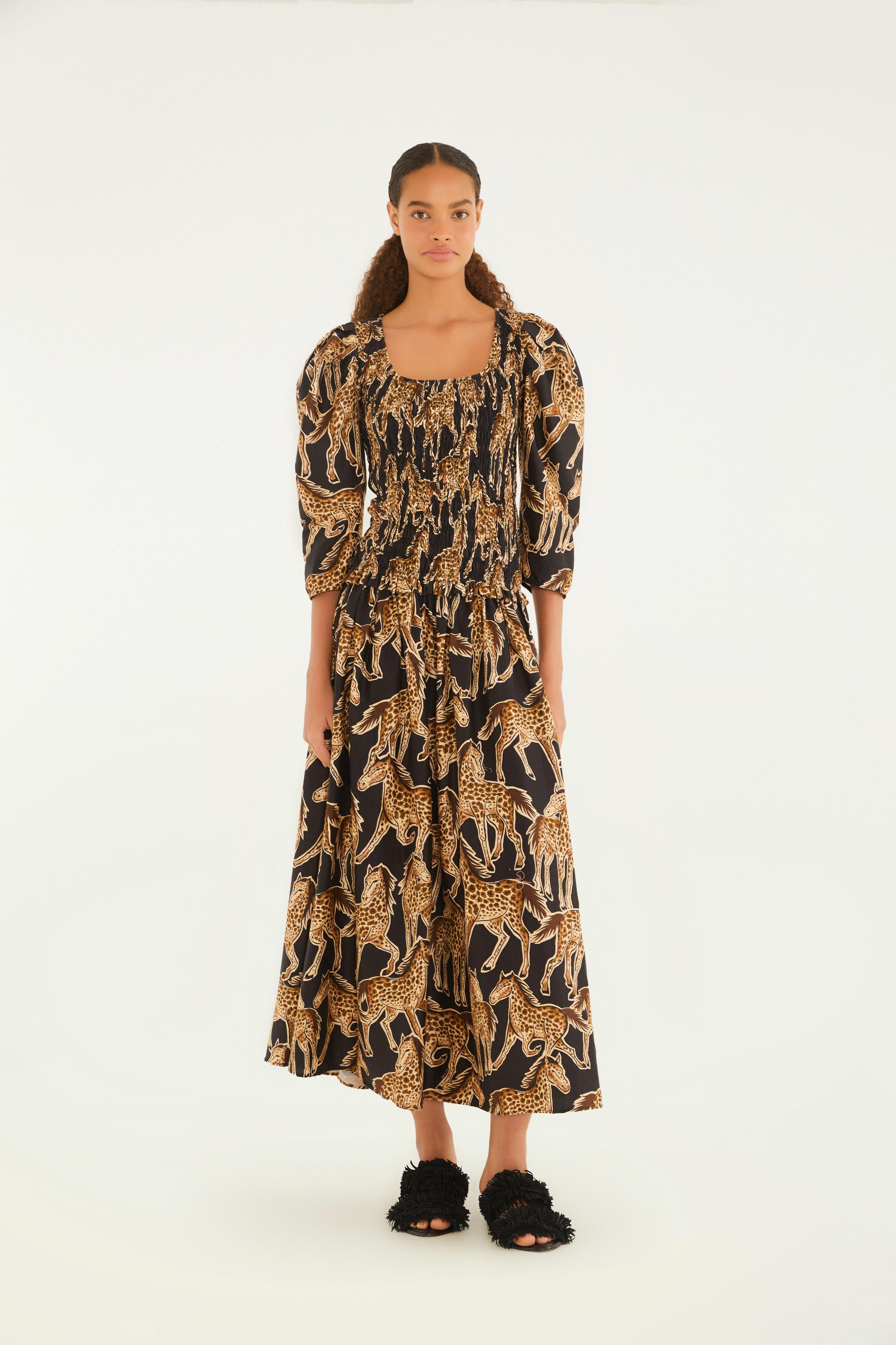 Vestido Cropped Lastex Estampado Cavalo De Onça