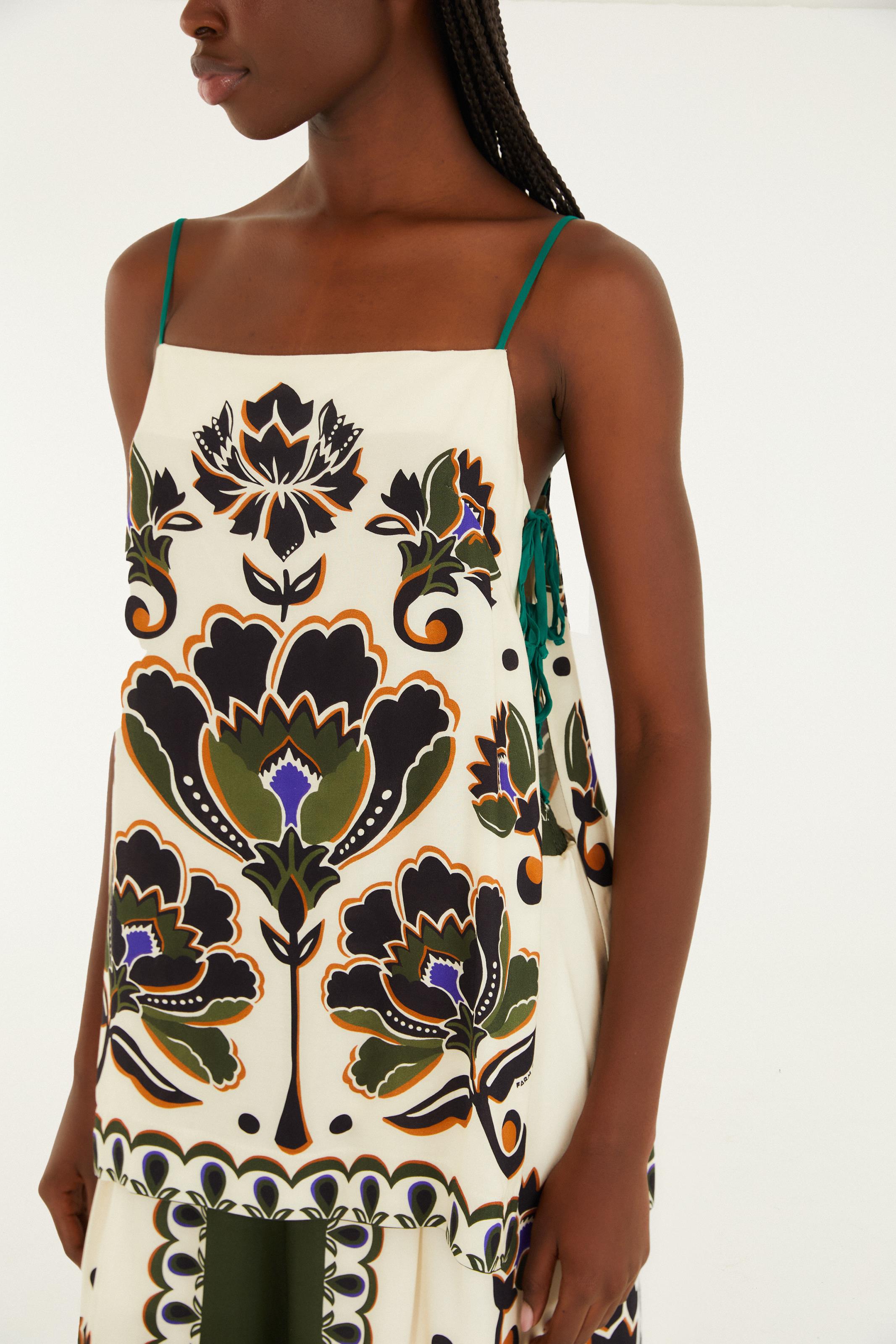 Blusa Estampada Floral Arabesque
