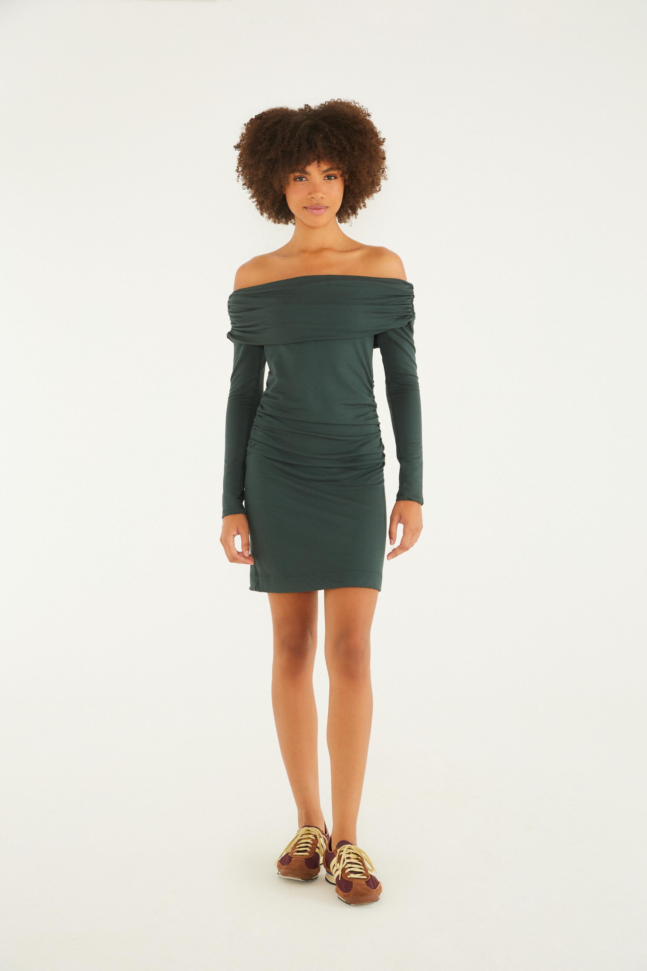 Vestido Curto Ombro a Ombro Franzido