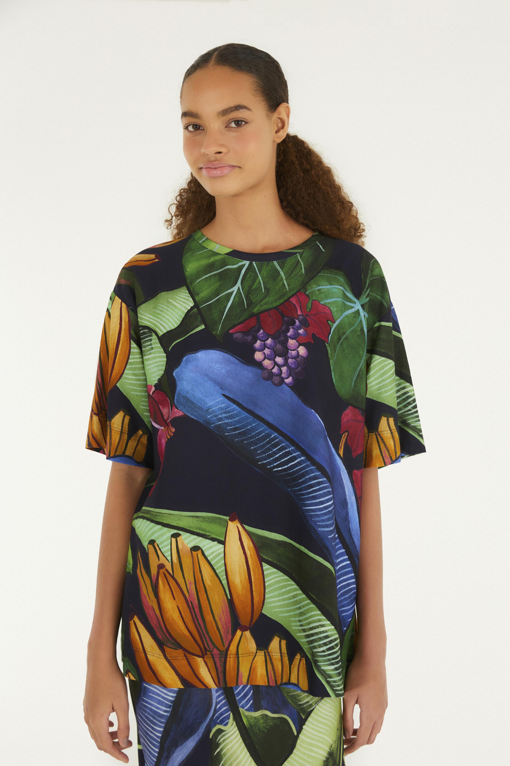 T-Shirt Básica Estampada Banana Uva