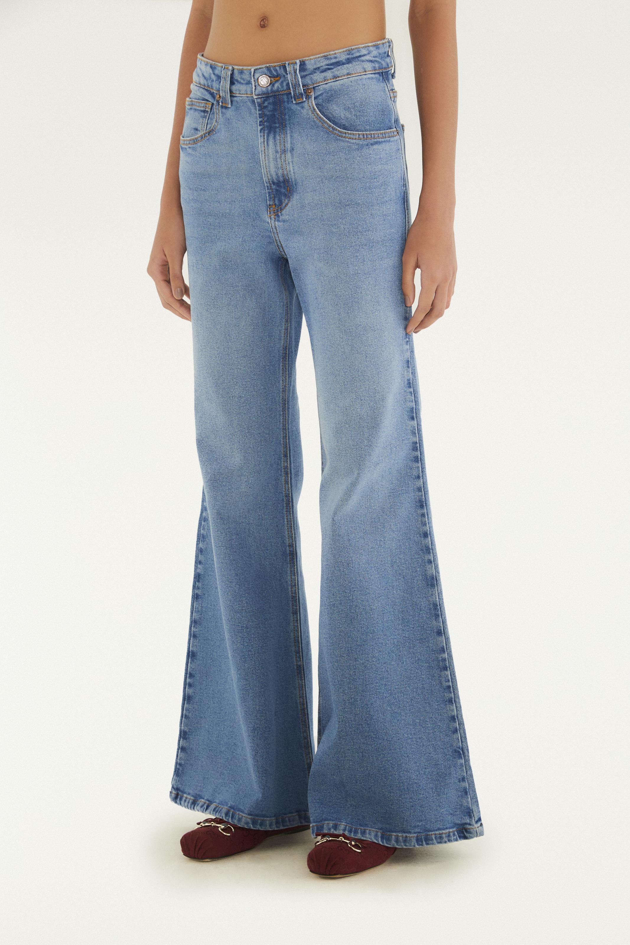 Calça Jeans Flare Alta