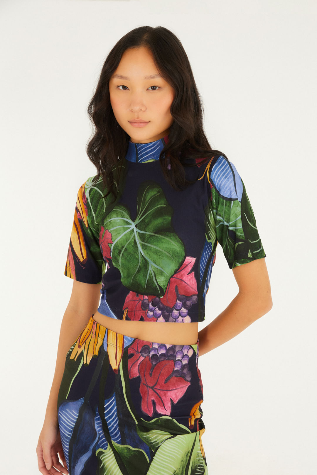 Blusa Cropped Estampada Banana Uva