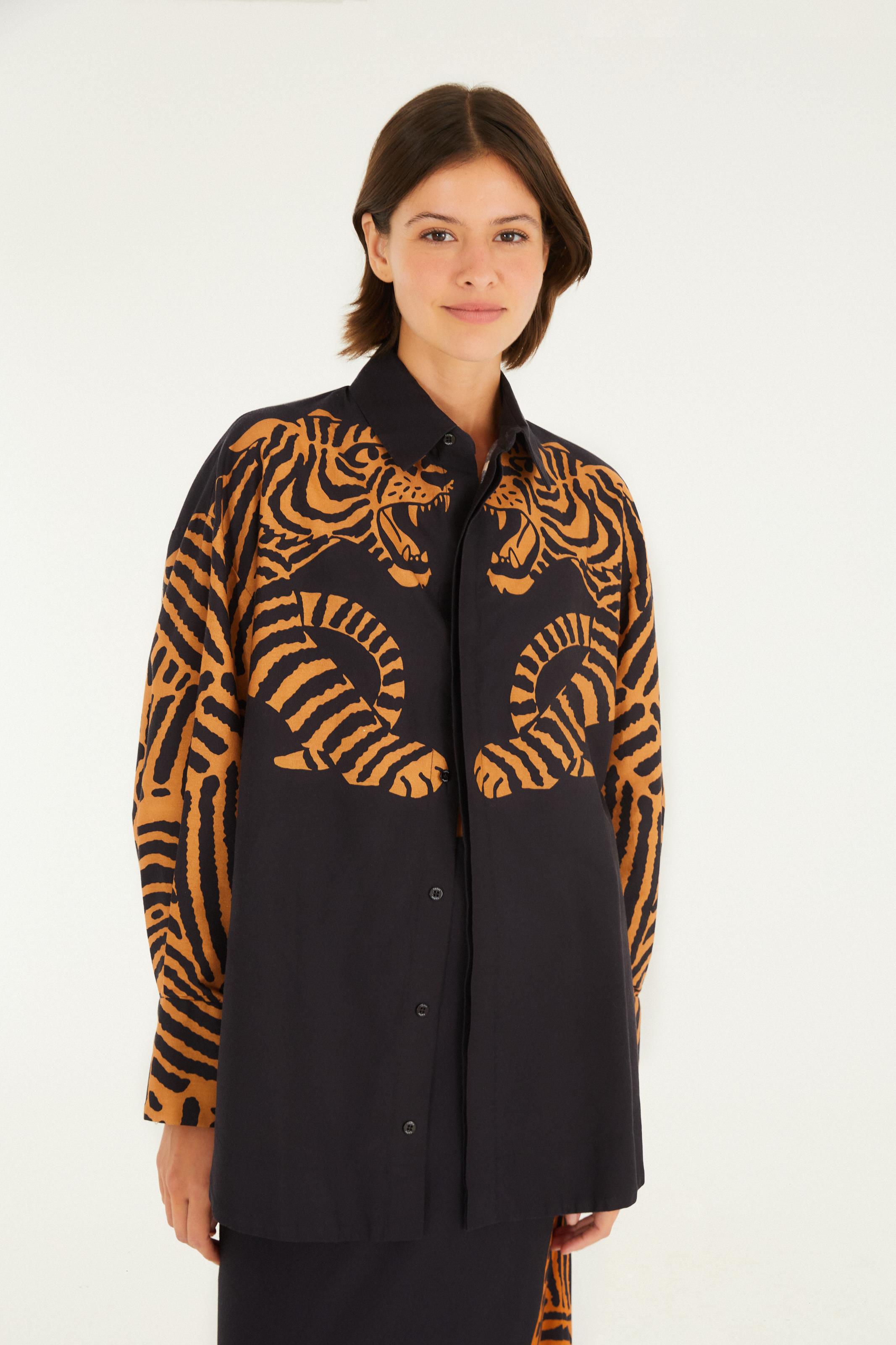 Camisa Manga Longa Estampada Tigres