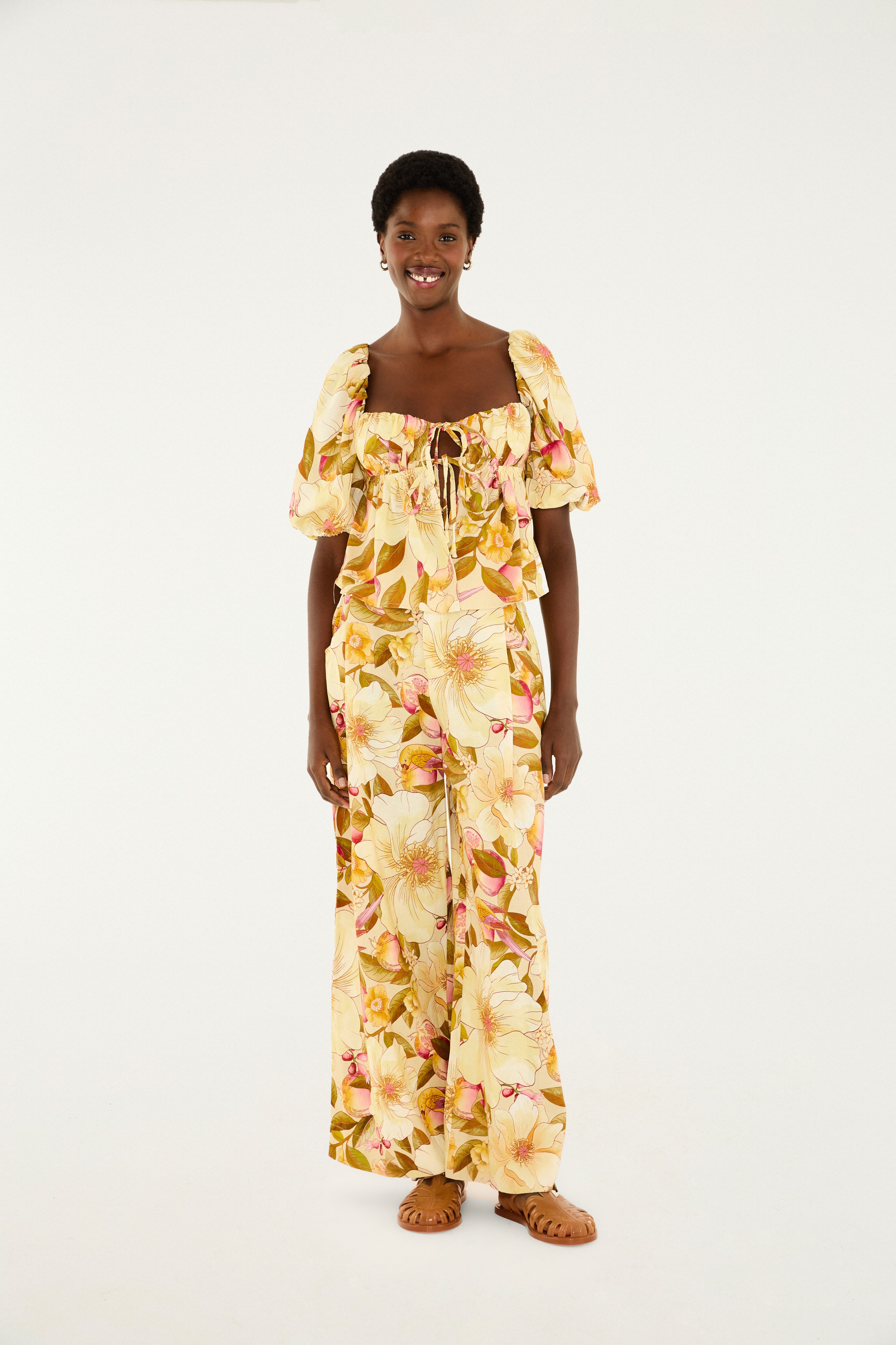 Calça Estampada Romance De Flor