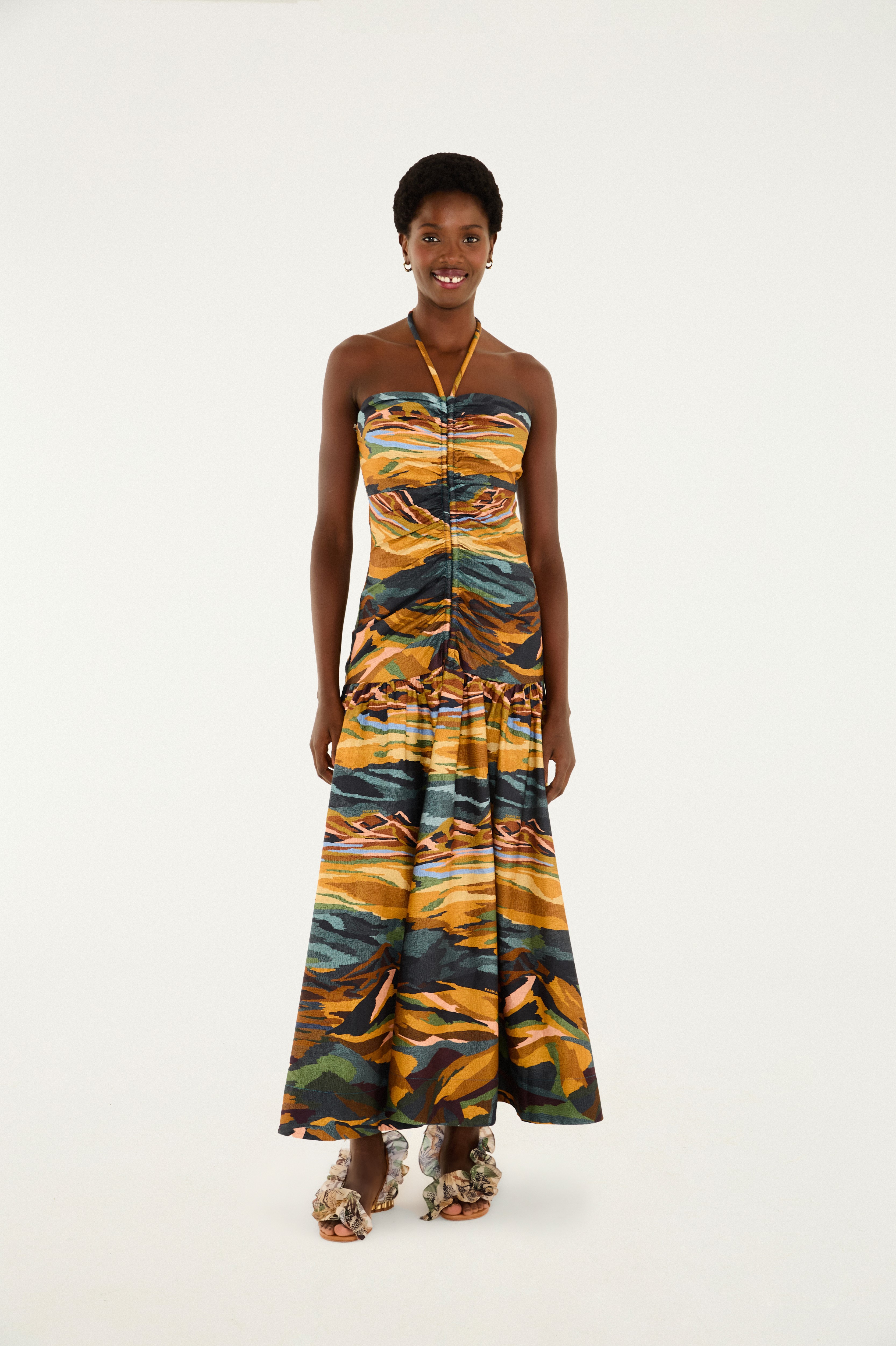 Vestido Franzido Estampado Montanhas Coloridas