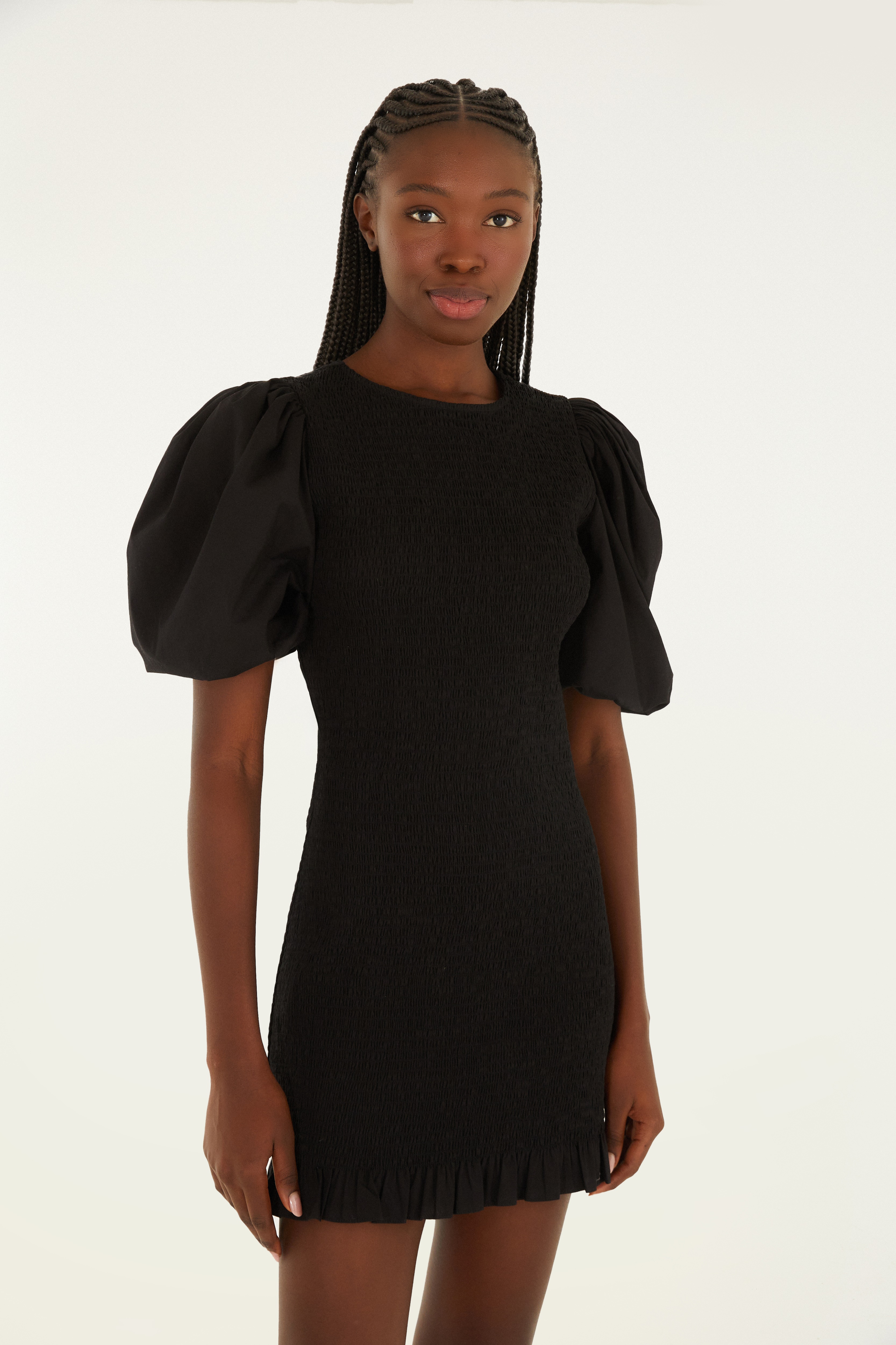 Vestido Curto Lastex Mangas