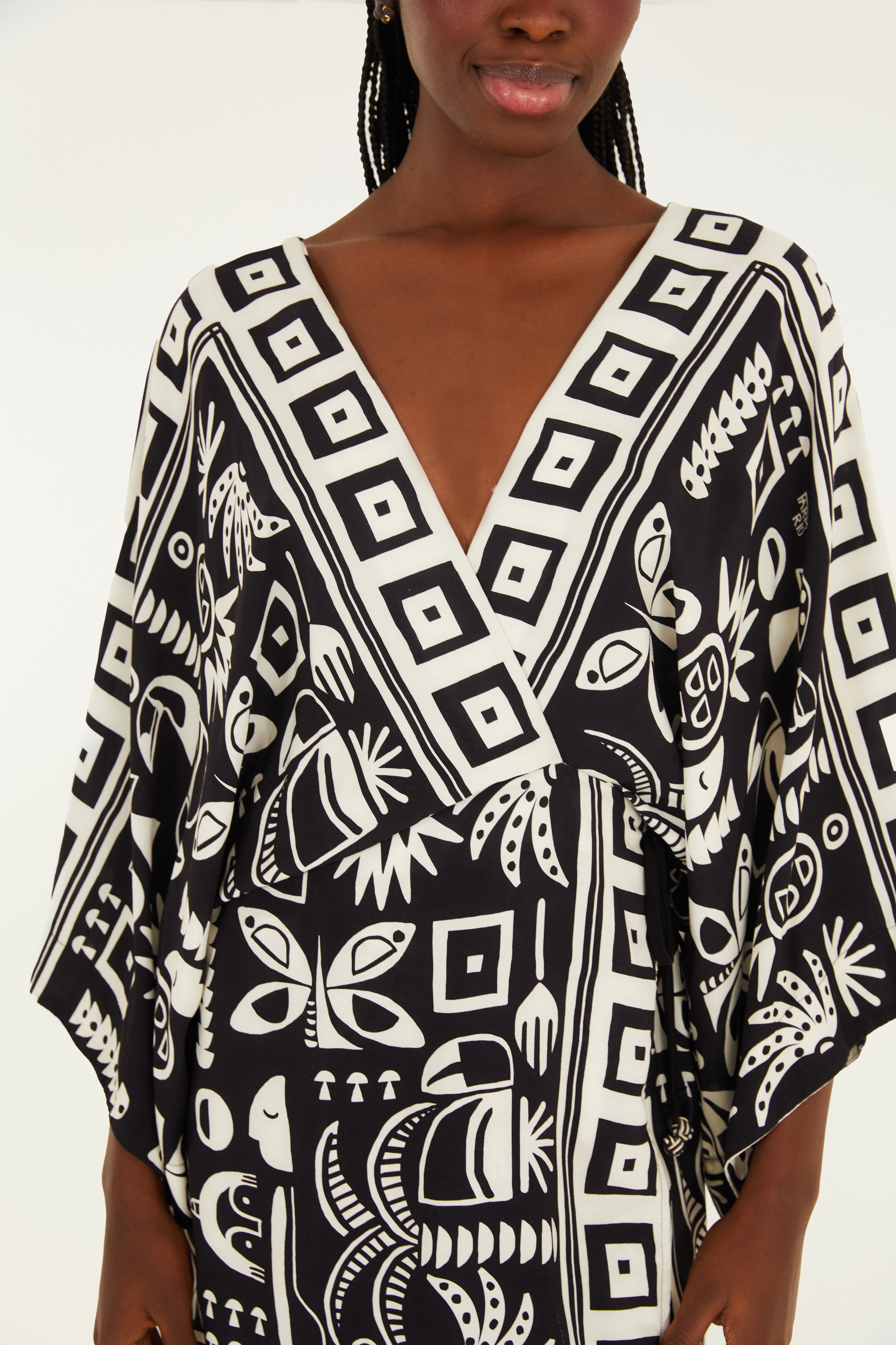 Vestido Curto Estampado Lenço Tropicano