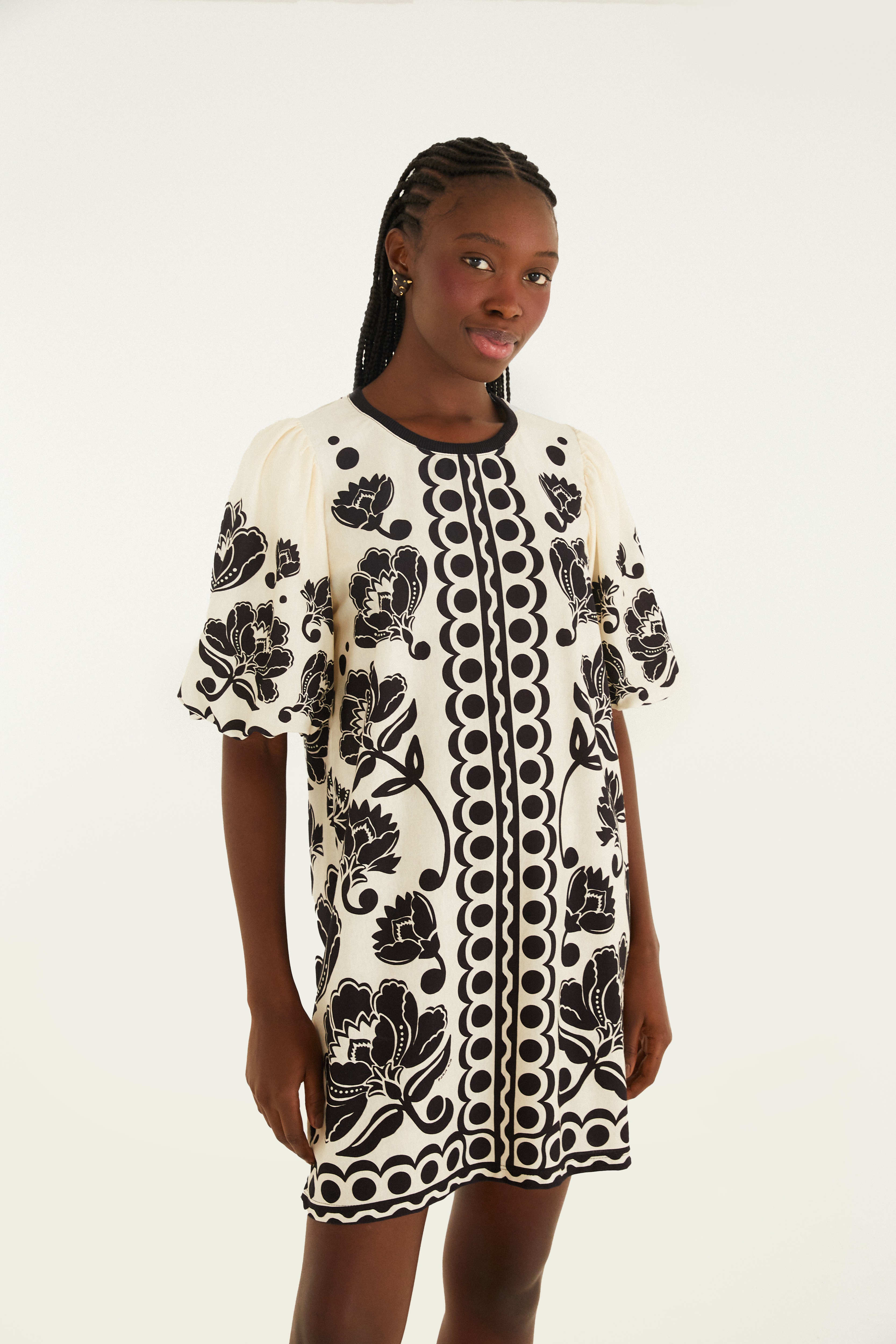 Vestido T-Shirt Manga Fofa Estampado Floral Arabasque