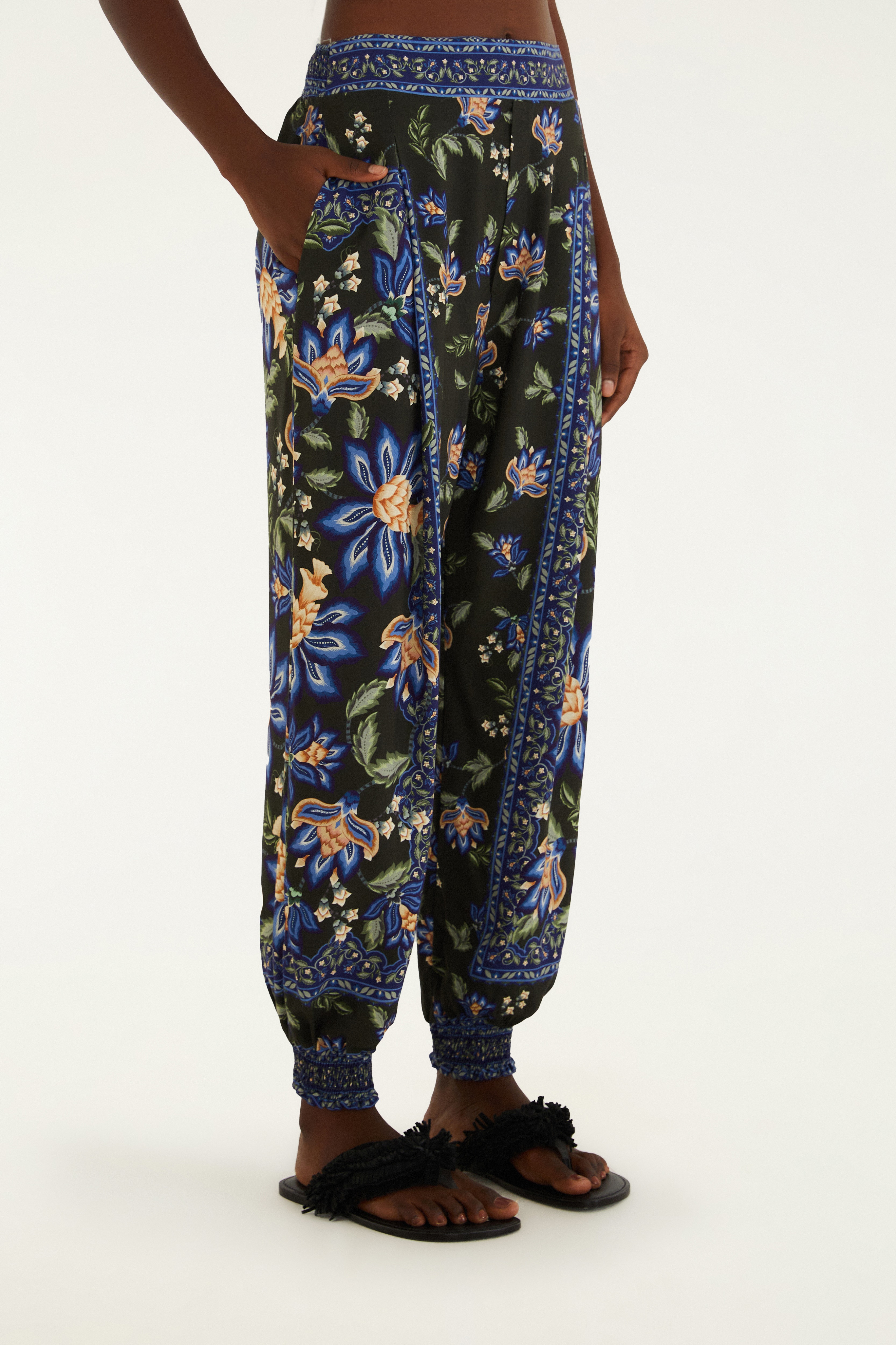 Calça Estampada Jardim Chintz Lenço