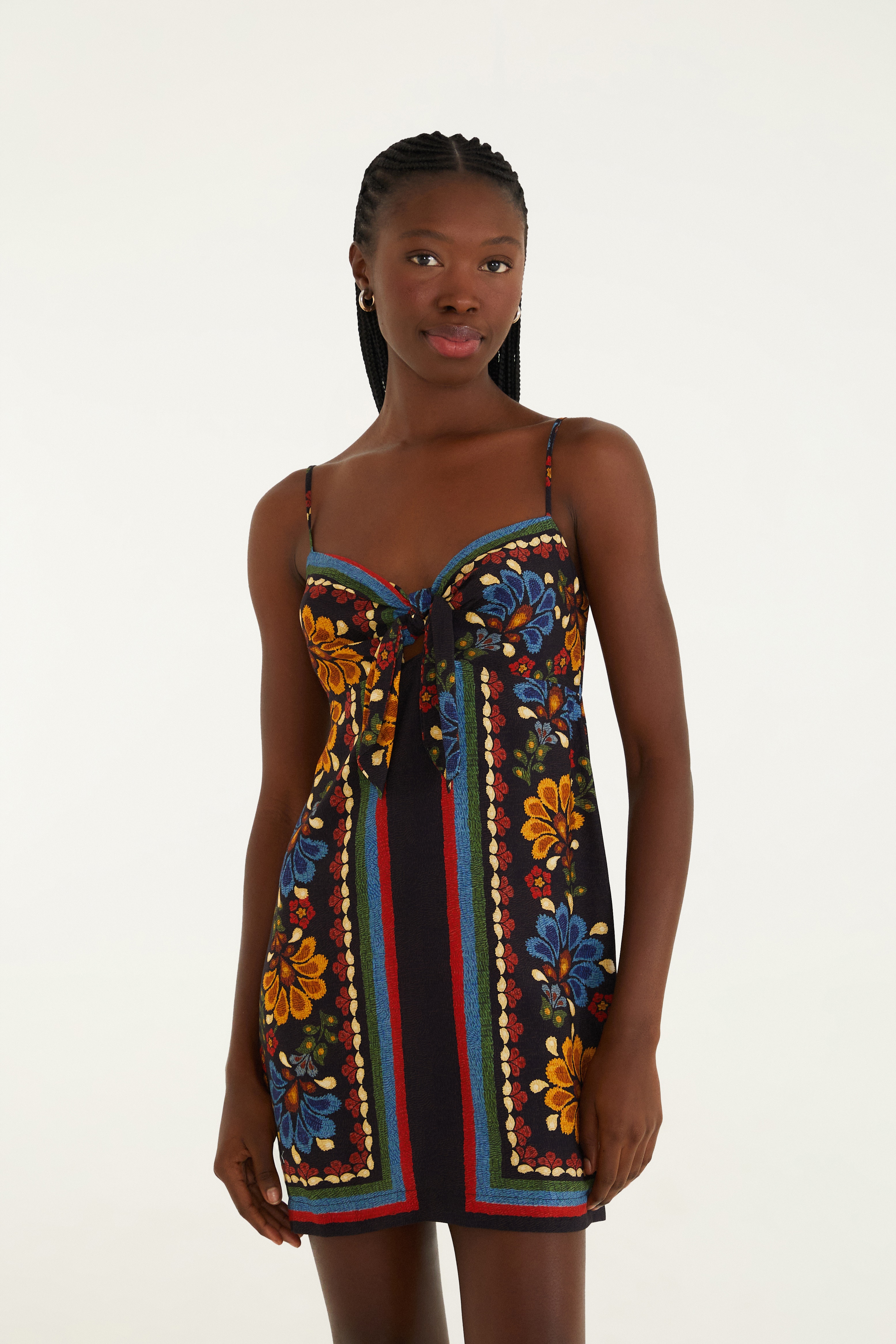 Vestido Curto Lenço Estampado  Latina