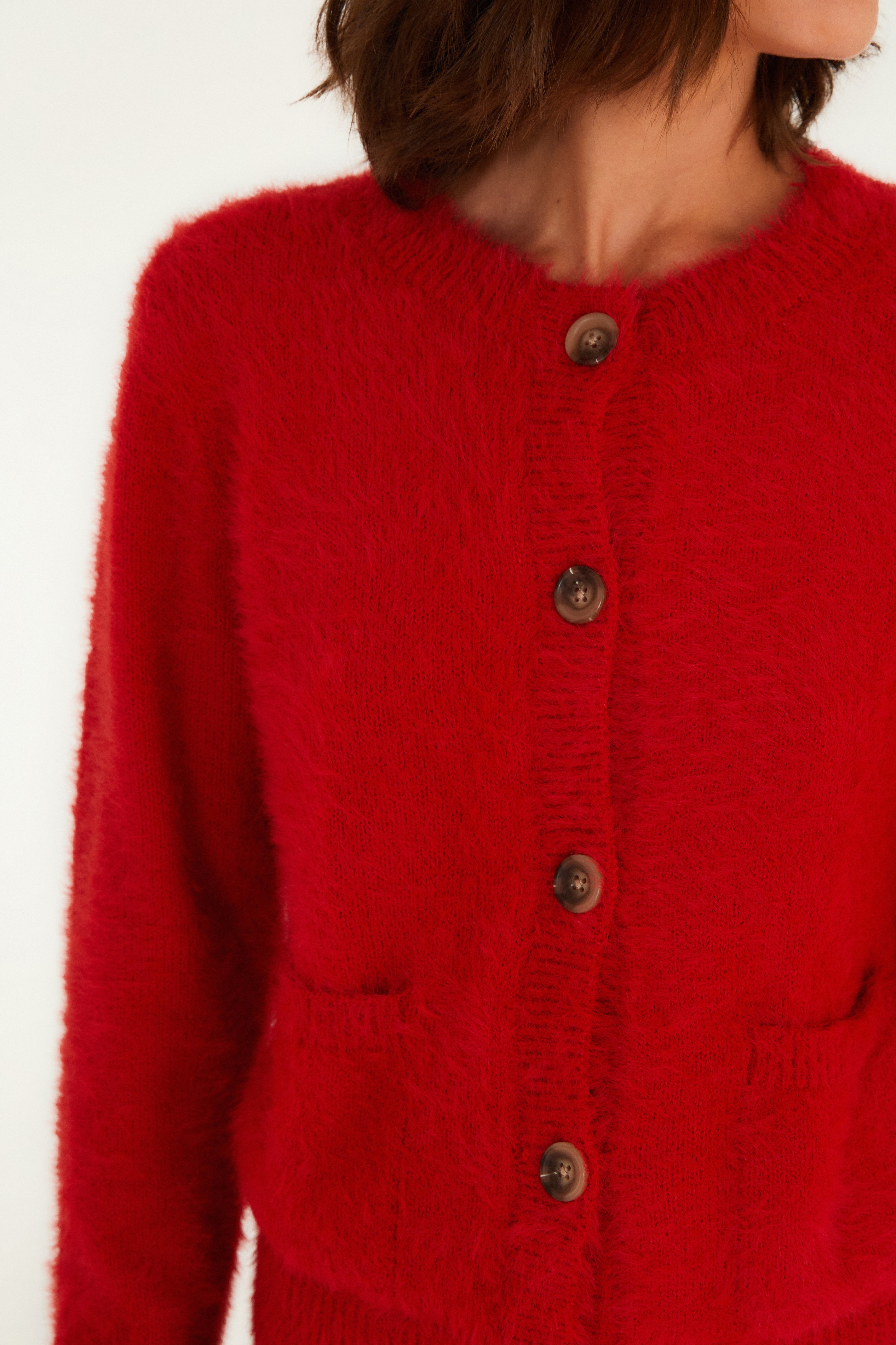 Cardigan Pelinho Curto Com Bolso
