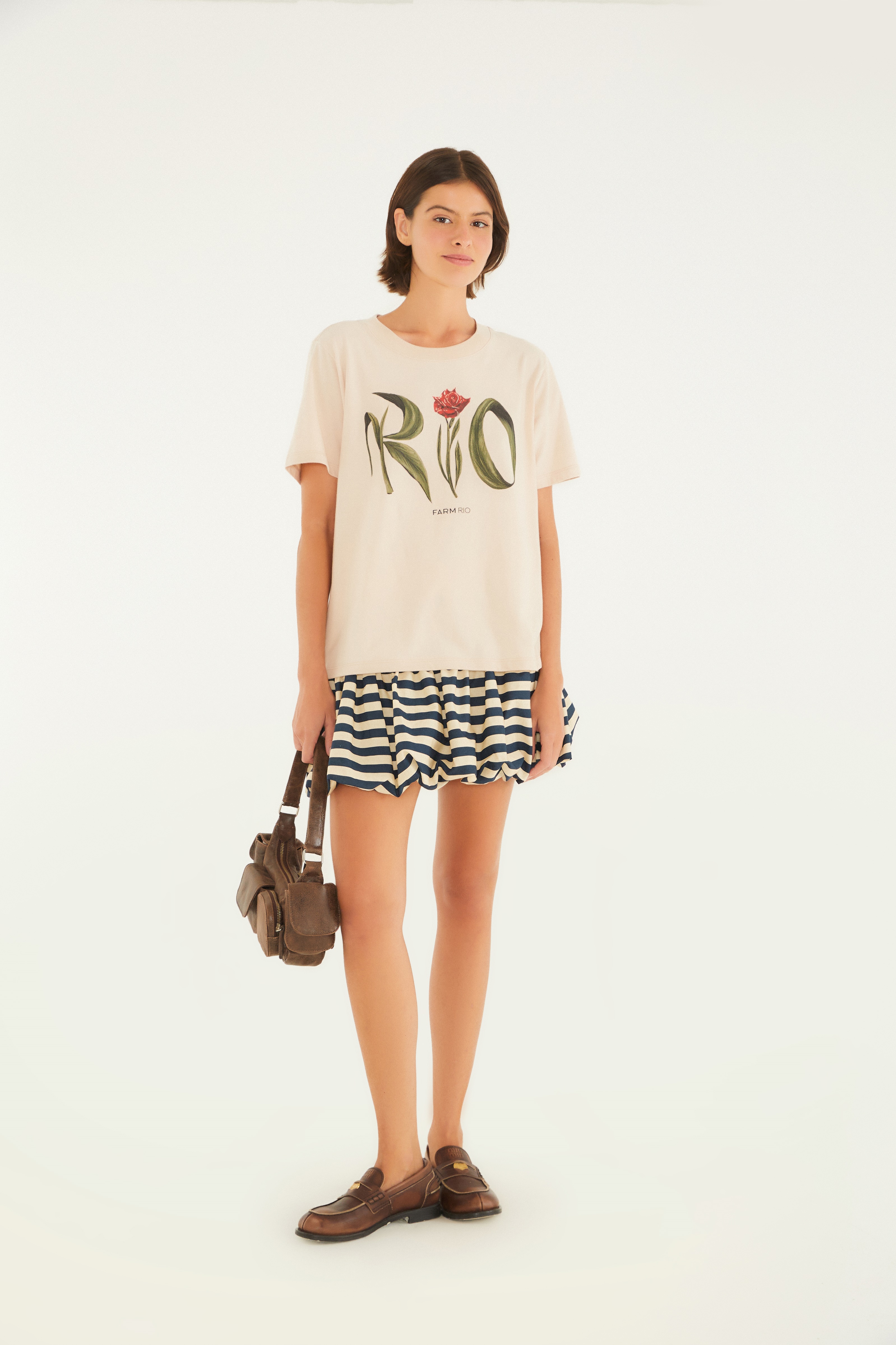 T-Shirt Fit Rio Flor Rosa Névoa
