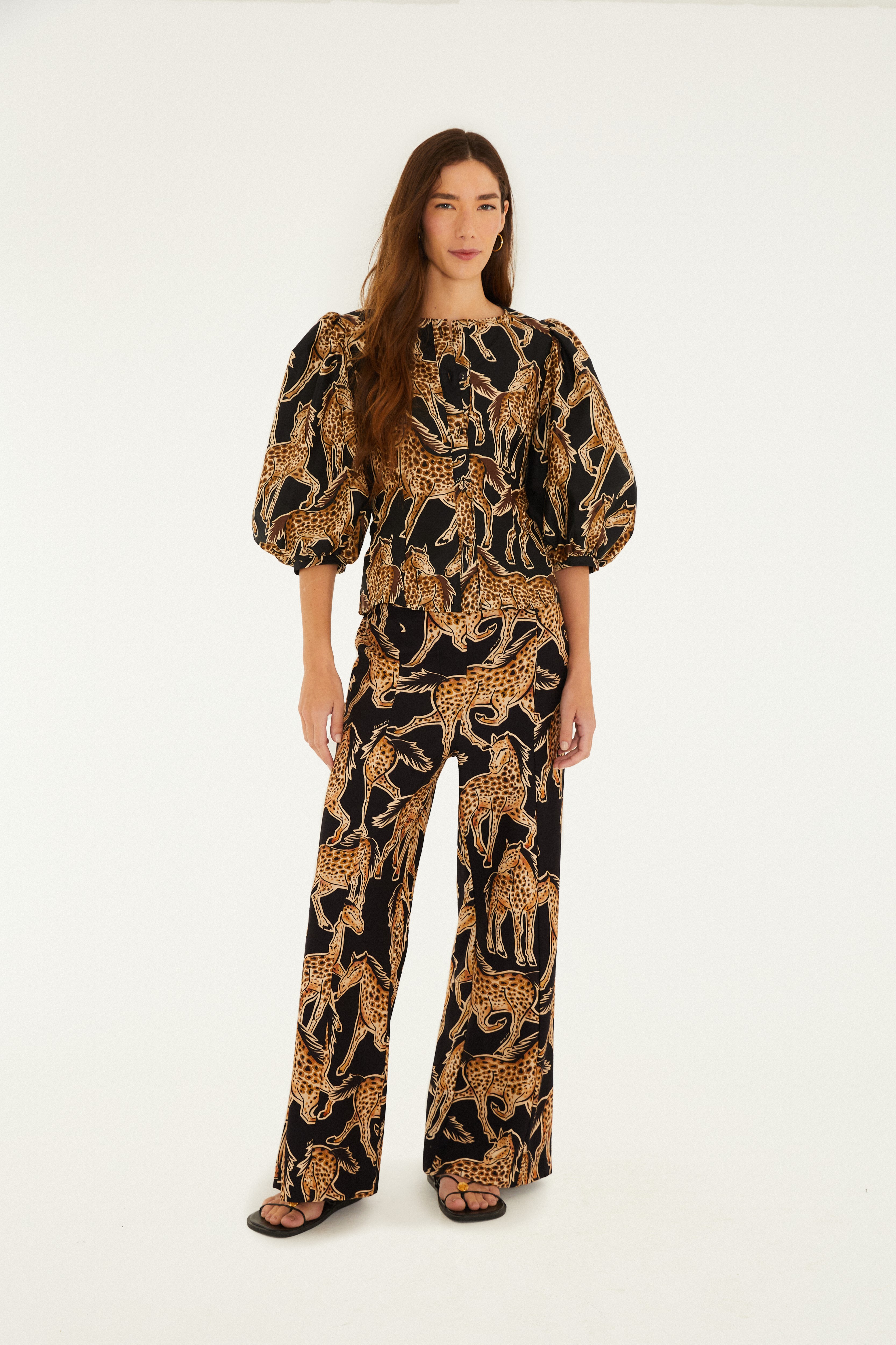 Calça Moletom Estampada Cavalo Onça