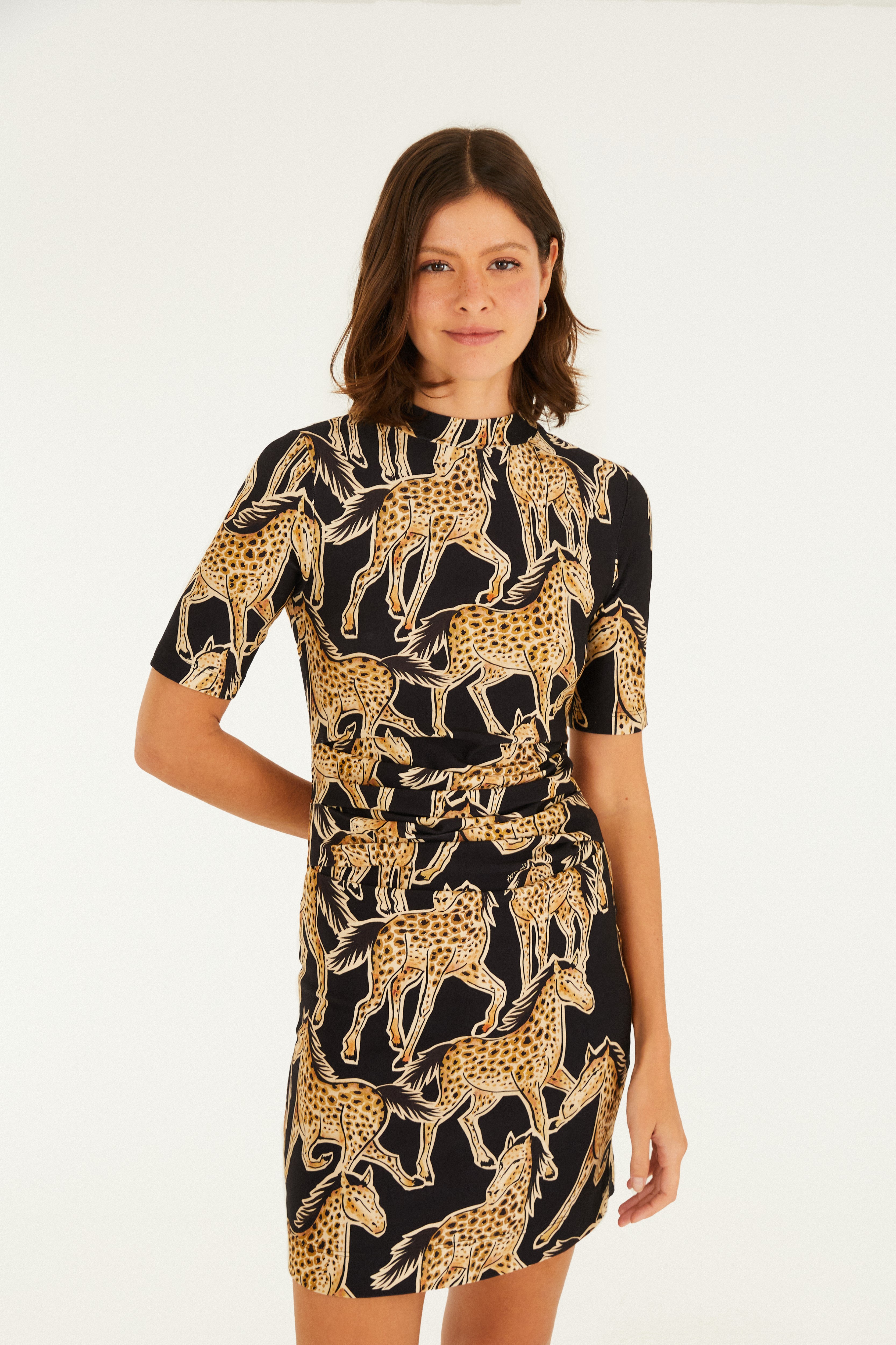 Vestido Curto Estampado Cavalo Onça