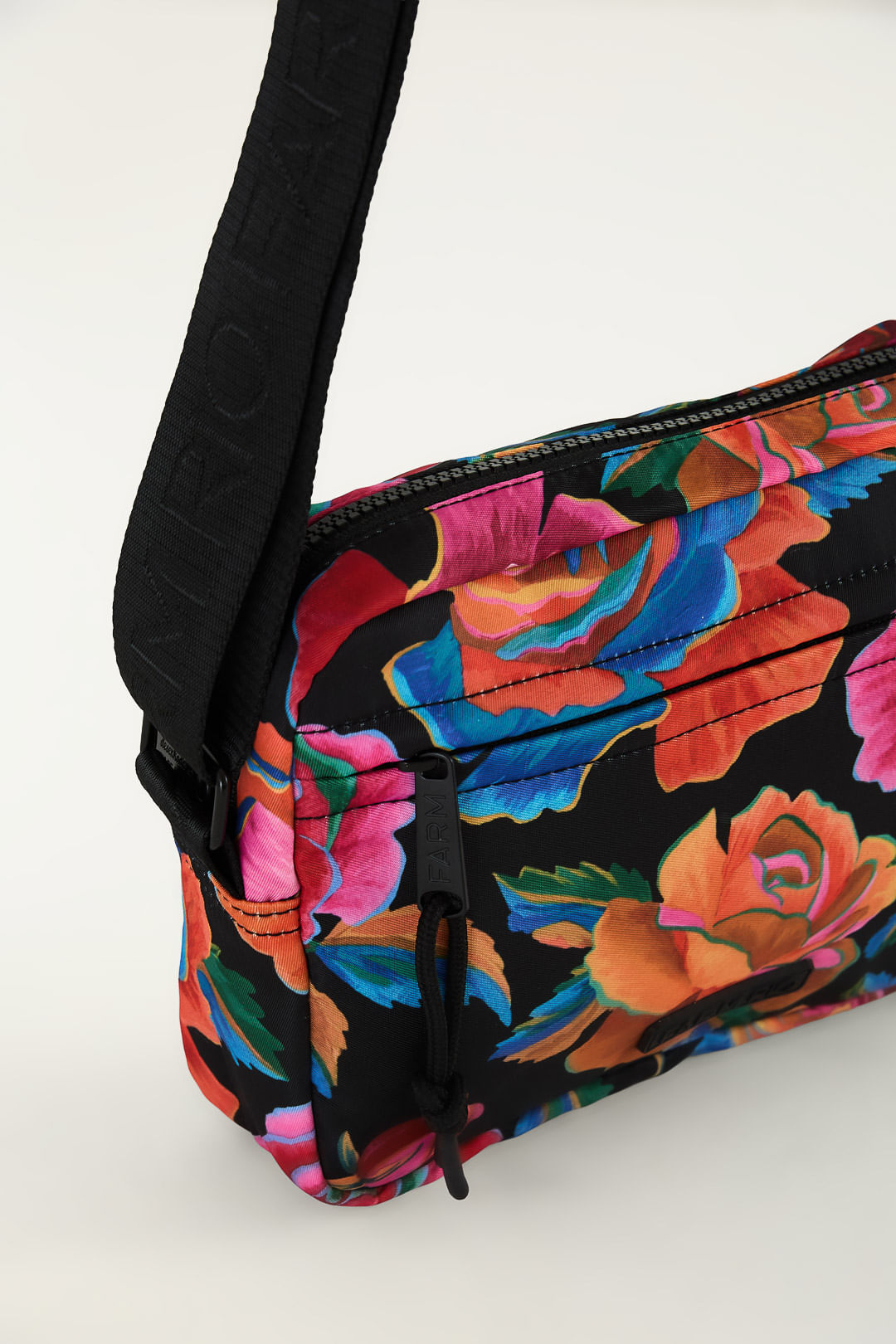 Bolsa Ziriguidum Rosas Pintadas
