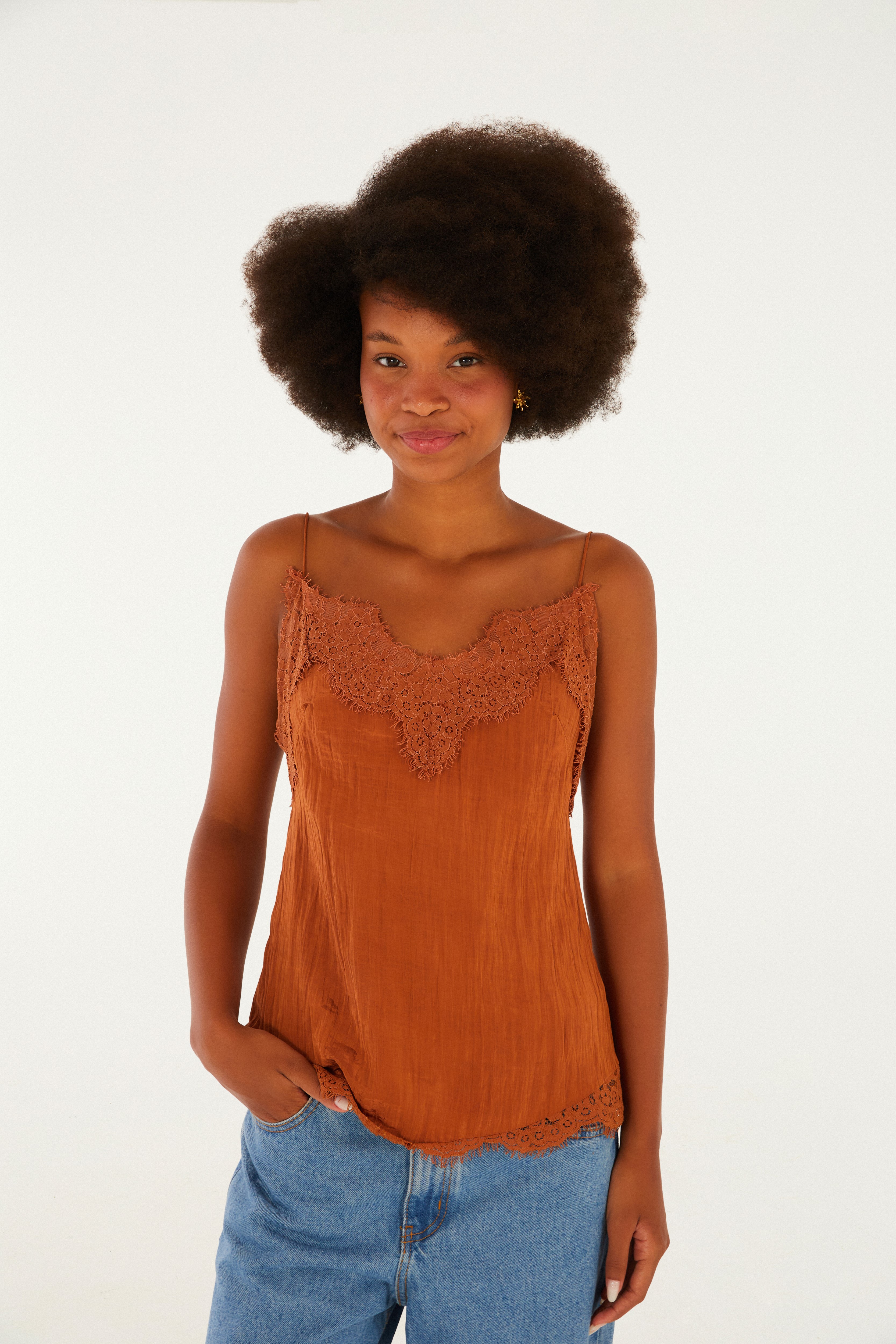 Blusa Alcinhas Renda